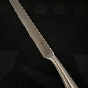 DAO CẮT BÁNH MỲ - 22.5cm